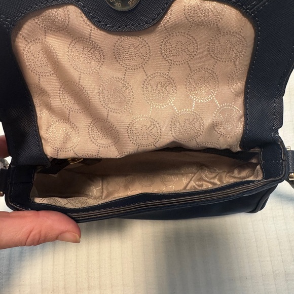 Michael Kors Navy Bedford Nylon Crossbody Bag - Picture 5 of 7